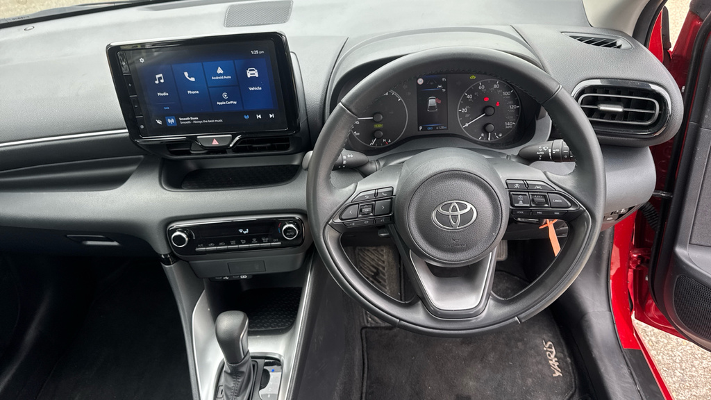 Toyota Yaris 1.5 Vvt-h Icon E-cvt Euro 6 Ss EK25YFH Red #6