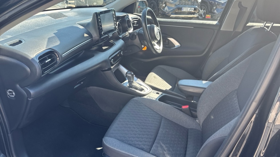 Toyota Yaris 1.5 Vvt-h Design E-cvt Euro 6 Ss EN73JXT Black #5