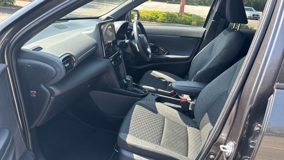 Toyota Yaris Cross 1.5 Vvt-h Design E-cvt Euro 6 Ss Grey #5