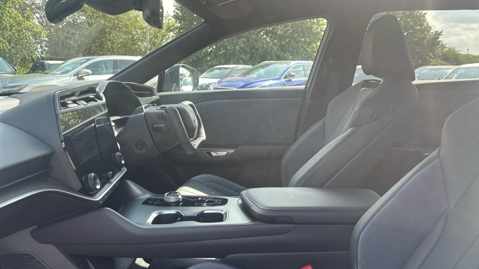 Lexus RZ 550E 77Kwh F Sport Takumi Direct4 Grey #6