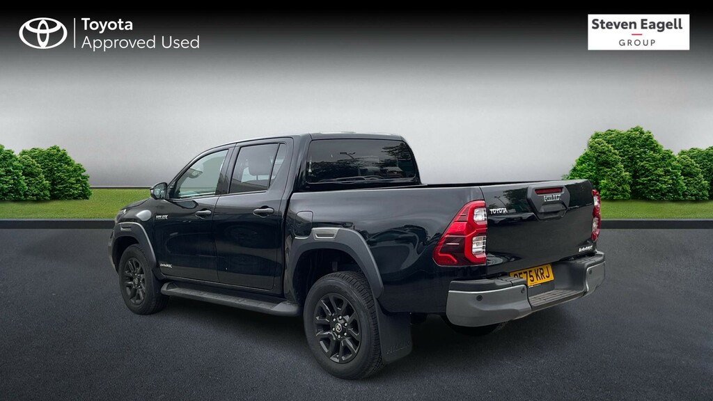 Toyota HILUX 2.8 D-4d-h Invincible X 4Wd Euro 6 Black #4