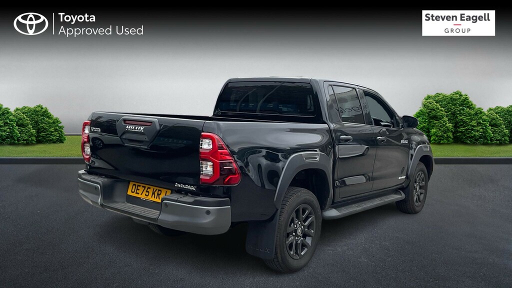 Toyota HILUX 2.8 D-4d-h Invincible X 4Wd Euro 6 Black #2