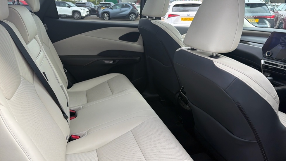 Lexus RX 450H Premium Plus Pack White #9