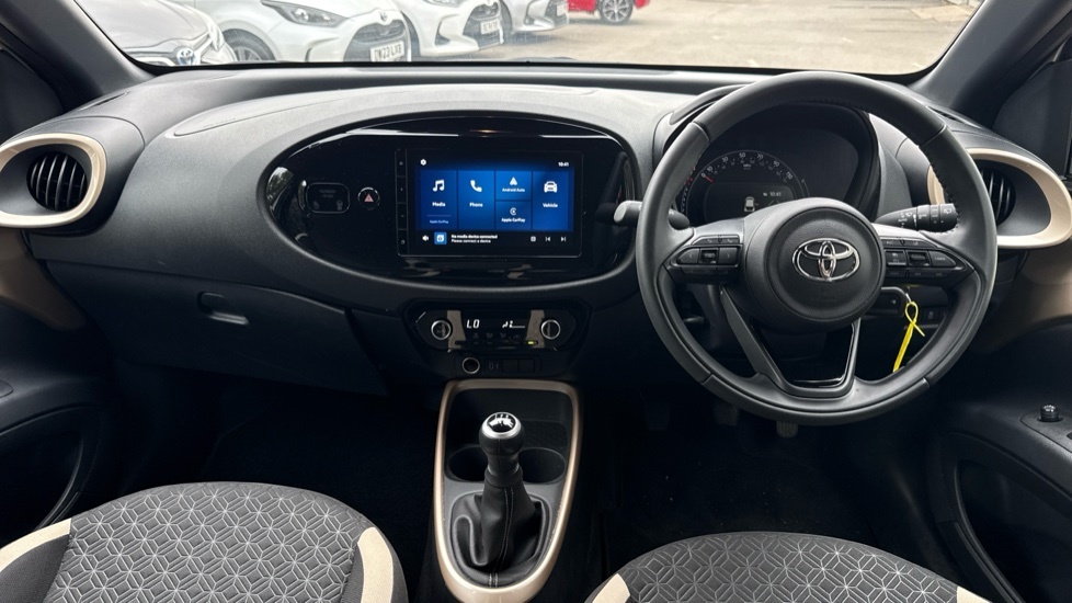 Toyota Aygo X 1.0 Vvt-i Edge Euro 6 Ss KO24EHL Beige #6