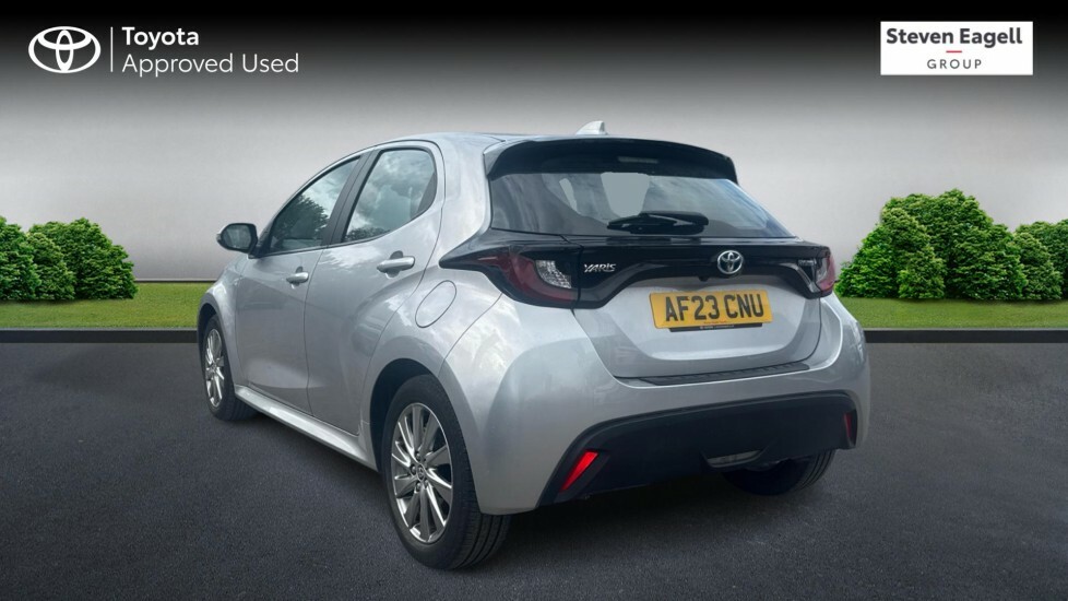 Toyota Yaris 1.5 Vvt-h Icon Hatchback Hybrid E-cvt E Silver #4