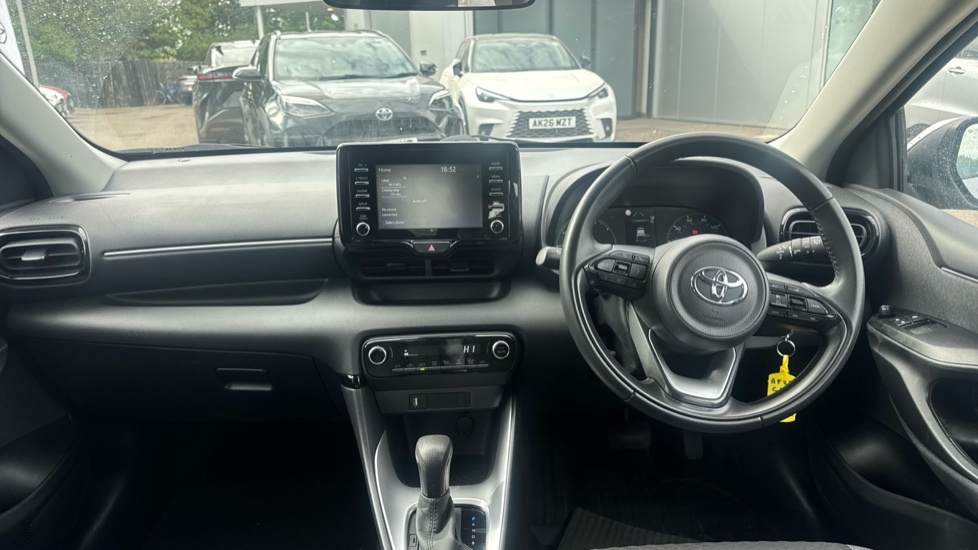 Toyota Yaris 1.5 Vvt-h Icon Hatchback Hybrid E-cvt E Silver #6