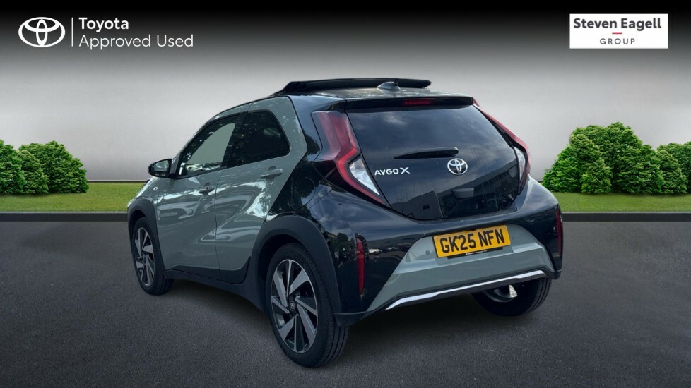 Toyota Aygo X 1.0 Vvt-i Exclusive X-shift Euro 6 Ss Green #4