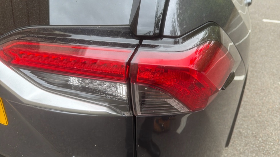Toyota Rav 4 Dynamic White #21