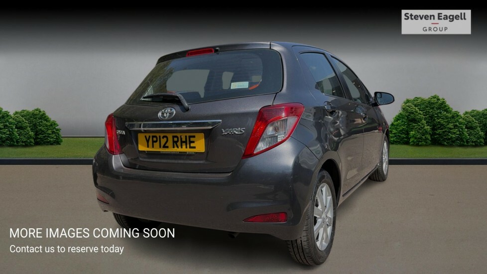Toyota Yaris Hatchback White #4