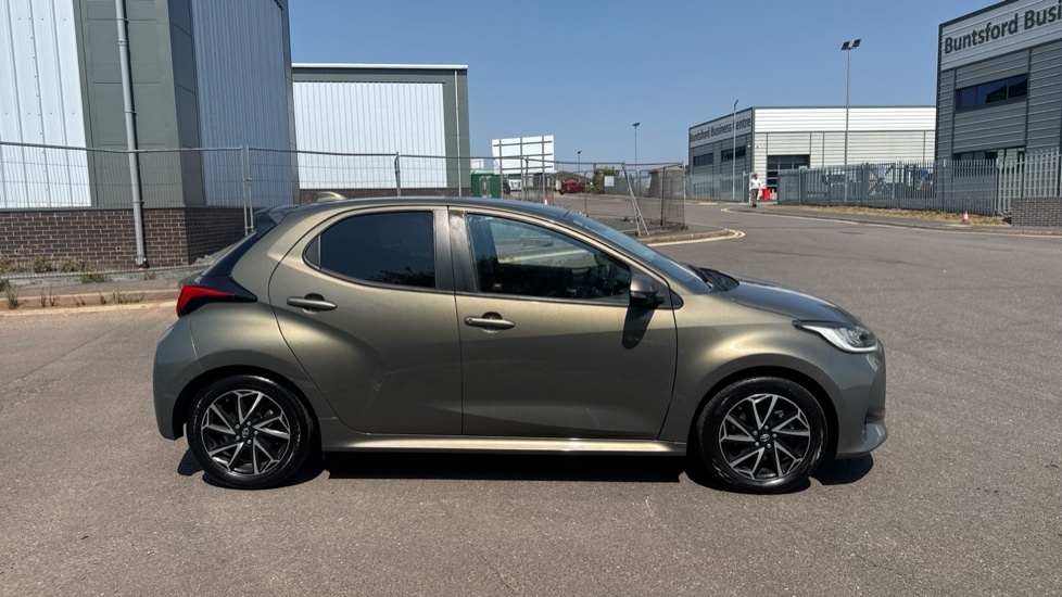 Toyota Yaris Hatchback Brown #23
