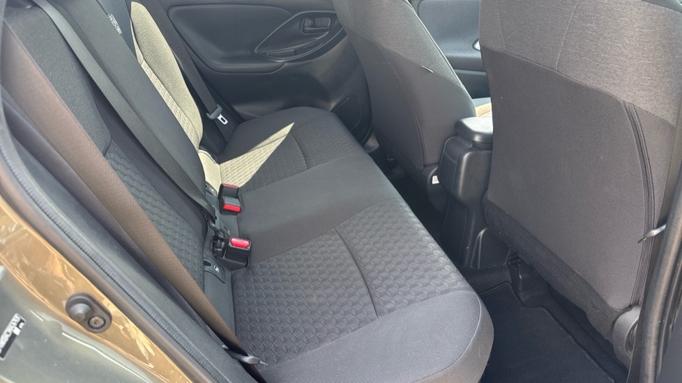 Toyota Yaris Hatchback Brown #8