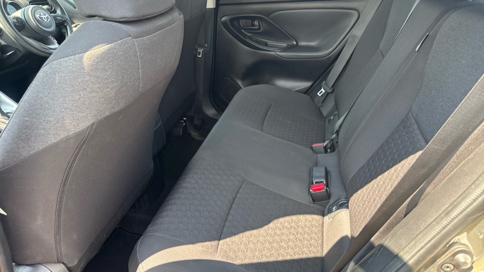 Toyota Yaris Hatchback Brown #15