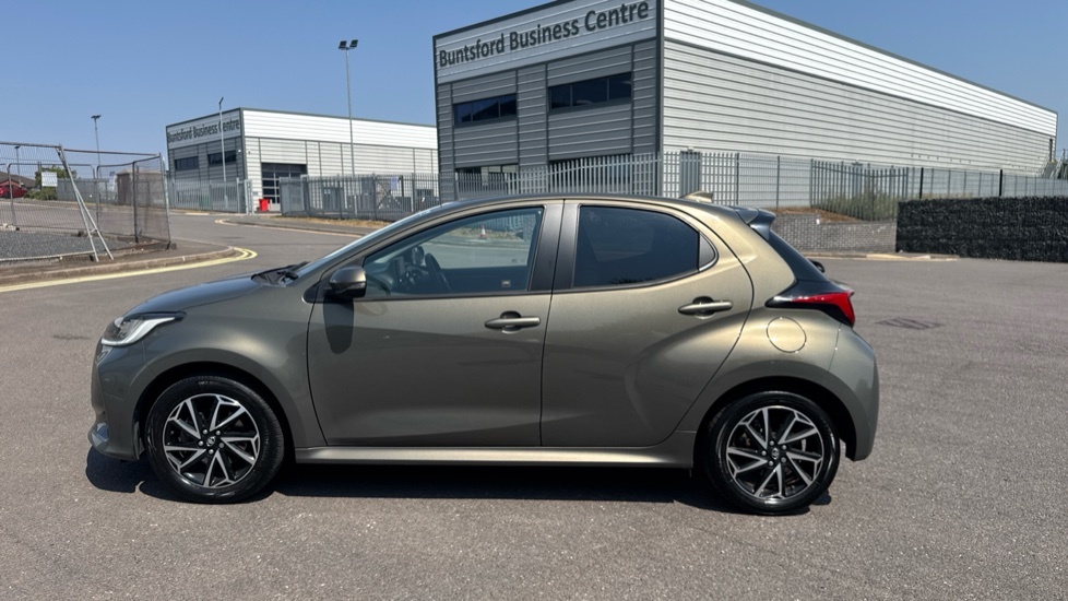 Toyota Yaris Hatchback Brown #24