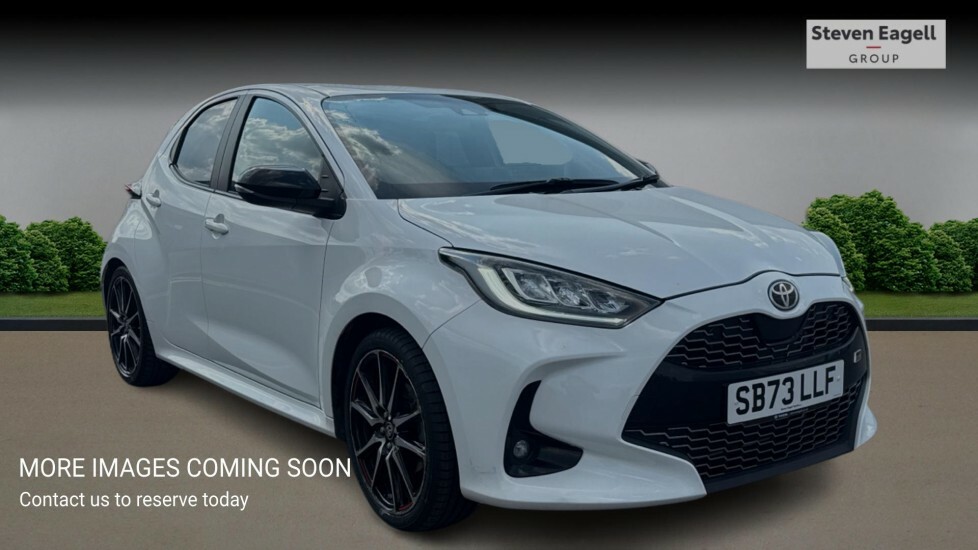 Toyota Yaris 1.5 Vvt-h Gr Sport E-cvt Euro 6 Ss White