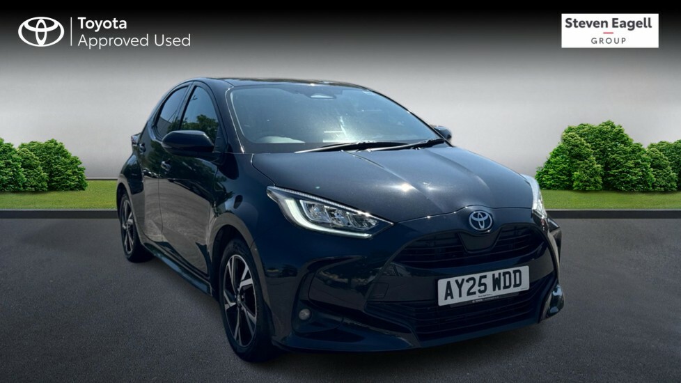 Toyota Yaris 1.5 Vvt-h Design E-cvt Euro 6 Ss Black