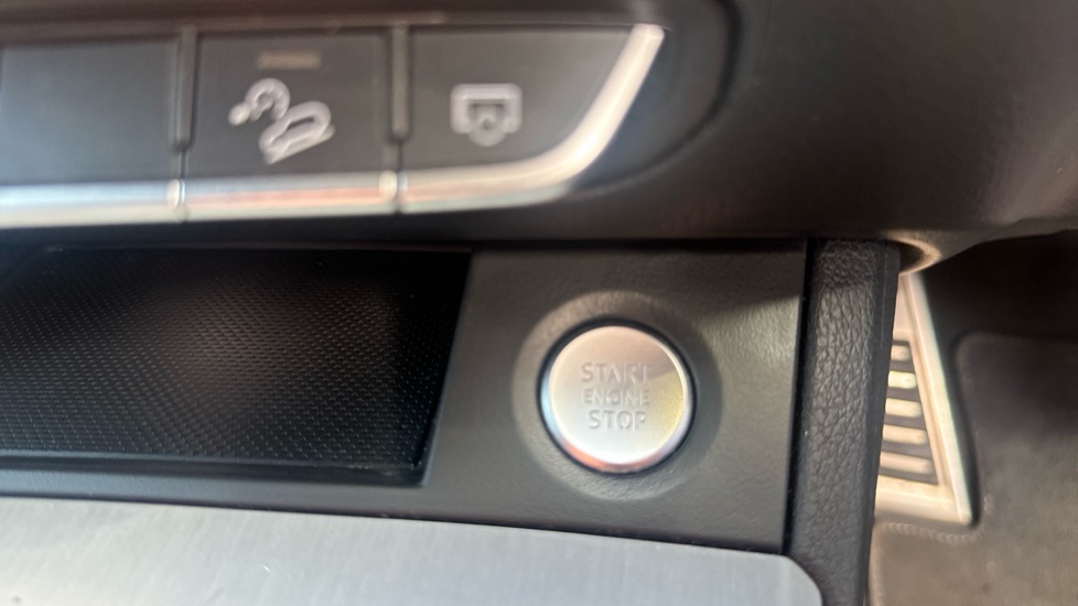 Audi Q5 Petrol Blue #17