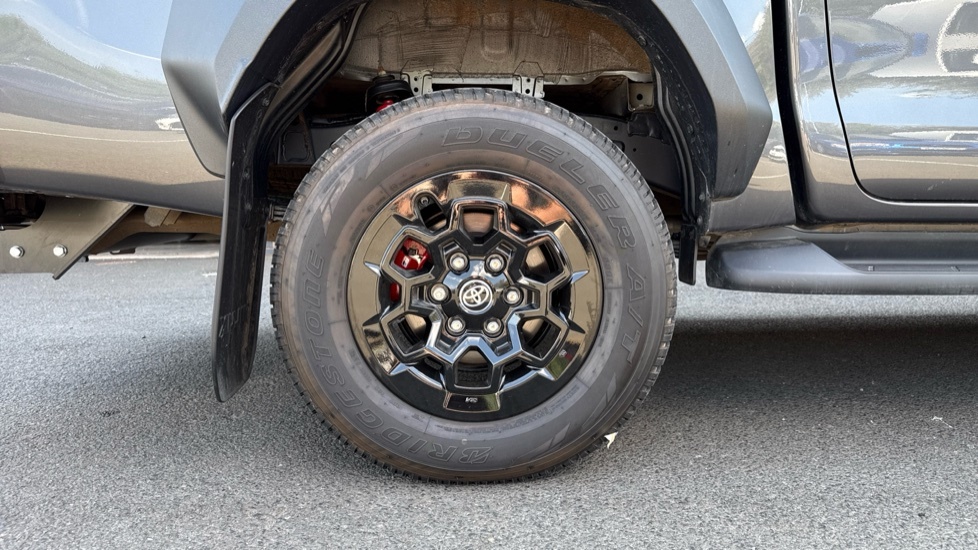 Toyota HILUX Active Dcab Pick Up 2.4 D-4d White #25