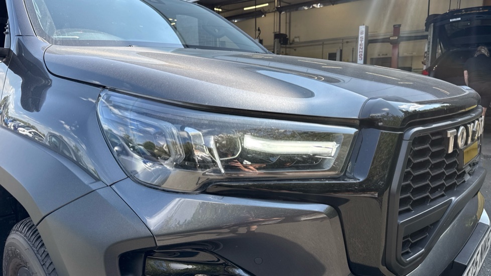 Toyota HILUX Active Dcab Pick Up 2.4 D-4d White #20