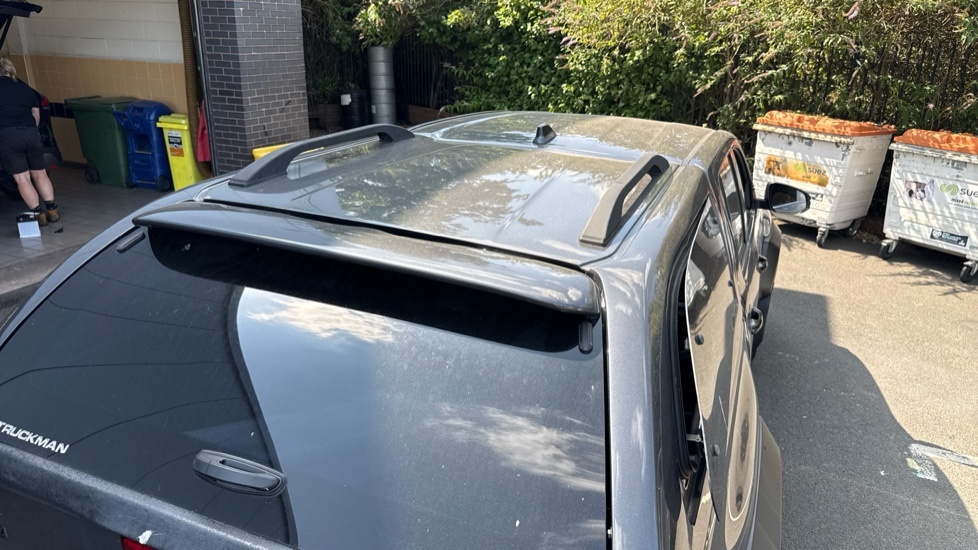 Toyota HILUX Active Dcab Pick Up 2.4 D-4d White #29