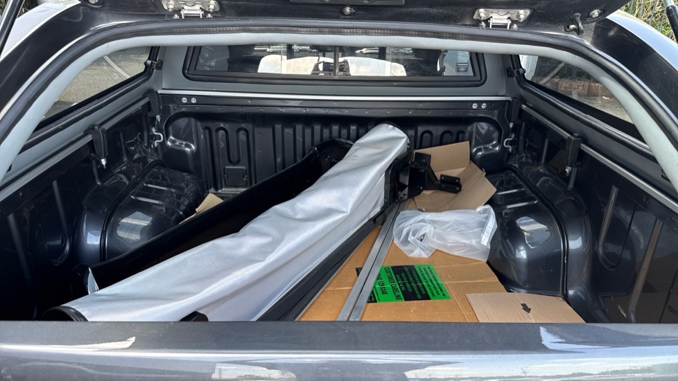 Toyota HILUX Active Dcab Pick Up 2.4 D-4d White #13