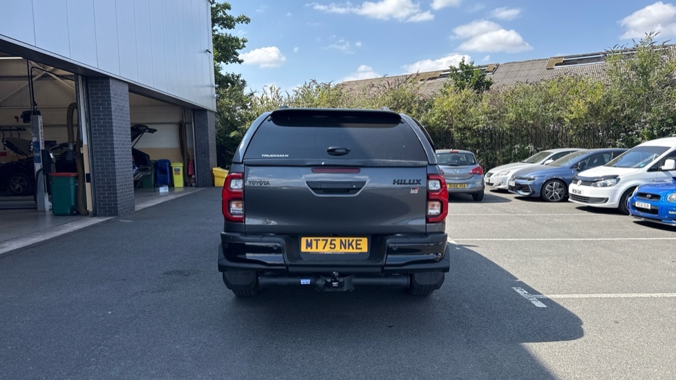Toyota HILUX Active Dcab Pick Up 2.4 D-4d White #26