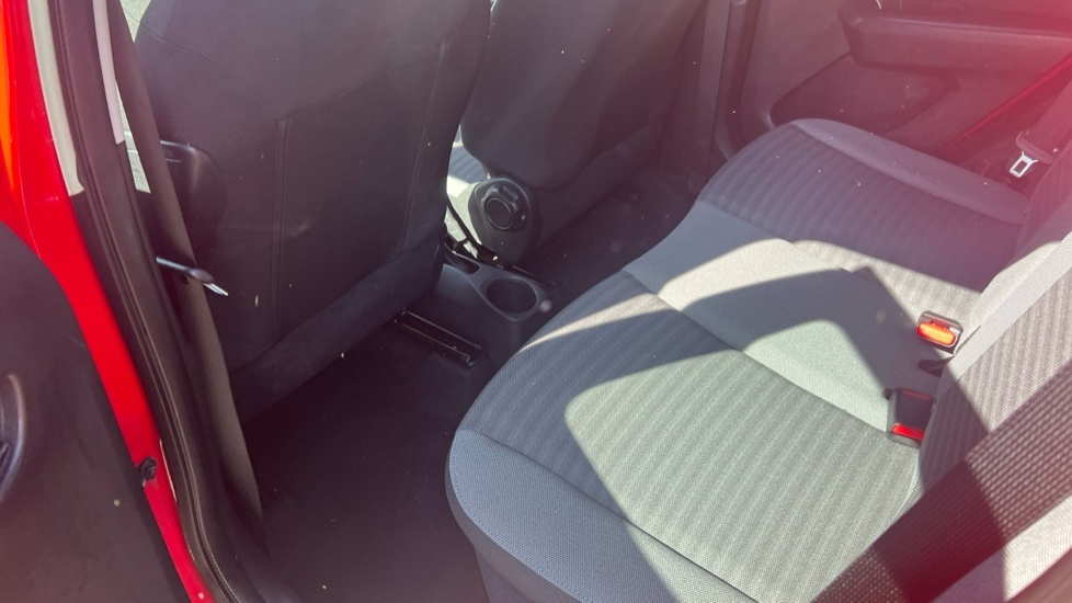Toyota Aygo E-pace R-dynamic S D 4X2 White #15