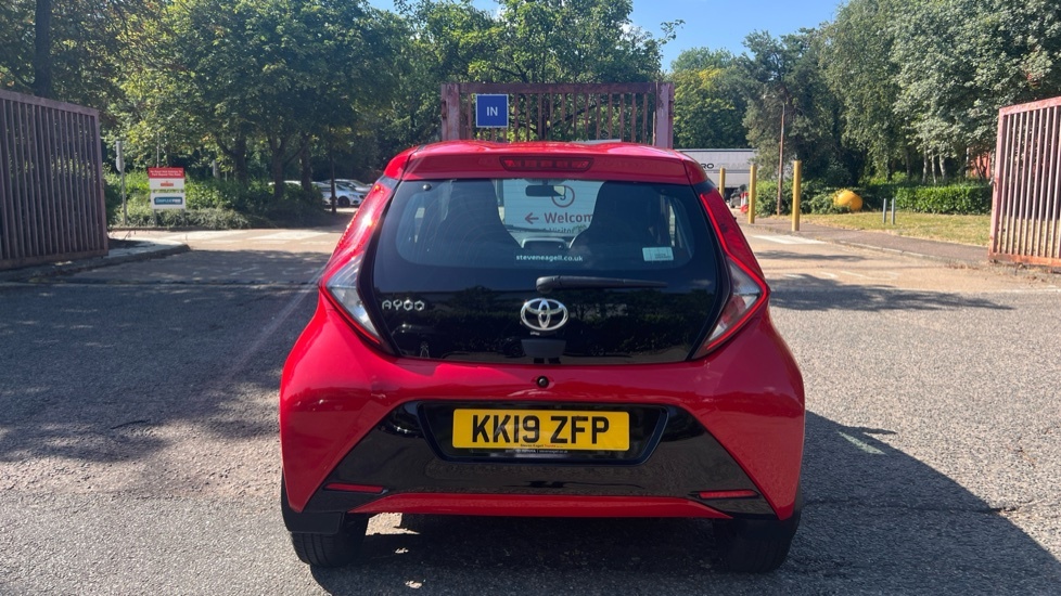 Toyota Aygo E-pace R-dynamic S D 4X2 White #26