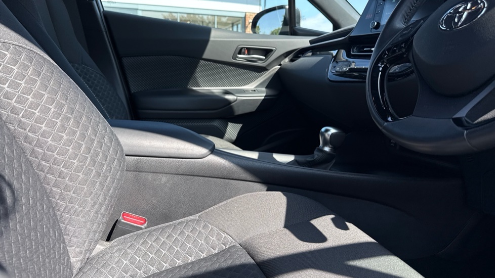 Toyota C-Hr Excel Grey #12
