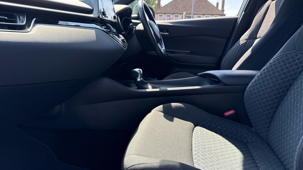 Toyota C-Hr 1.8 Vvt-h Icon Suv Hybrid Cvt Euro 6 S Silver #5
