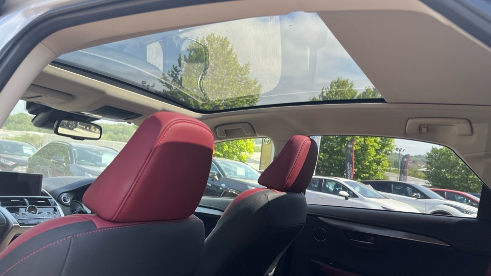 Lexus NX 300H 2.5 Cvt 8 Nav Black #42