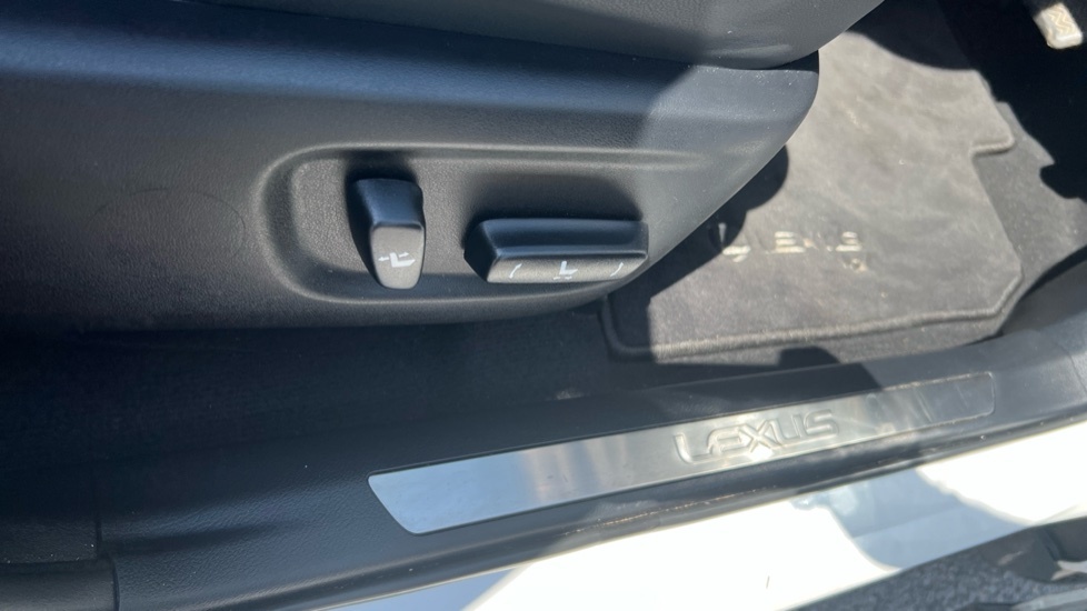 Lexus NX 300H 2.5 Cvt 8 Nav Black #38