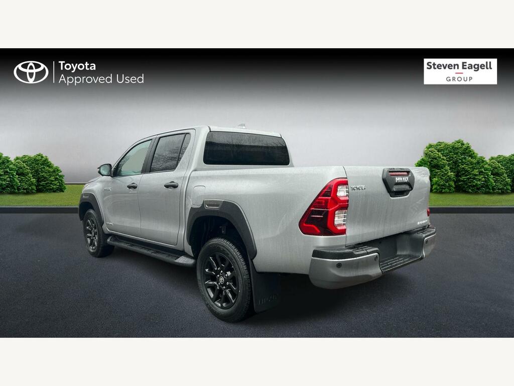 Toyota HILUX 2.8 D-4d-h Invincible X 4Wd Euro 6  #4