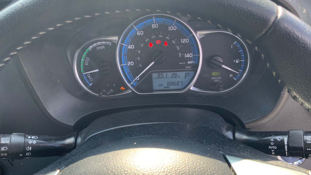 Toyota Yaris Hatchback Blue #11