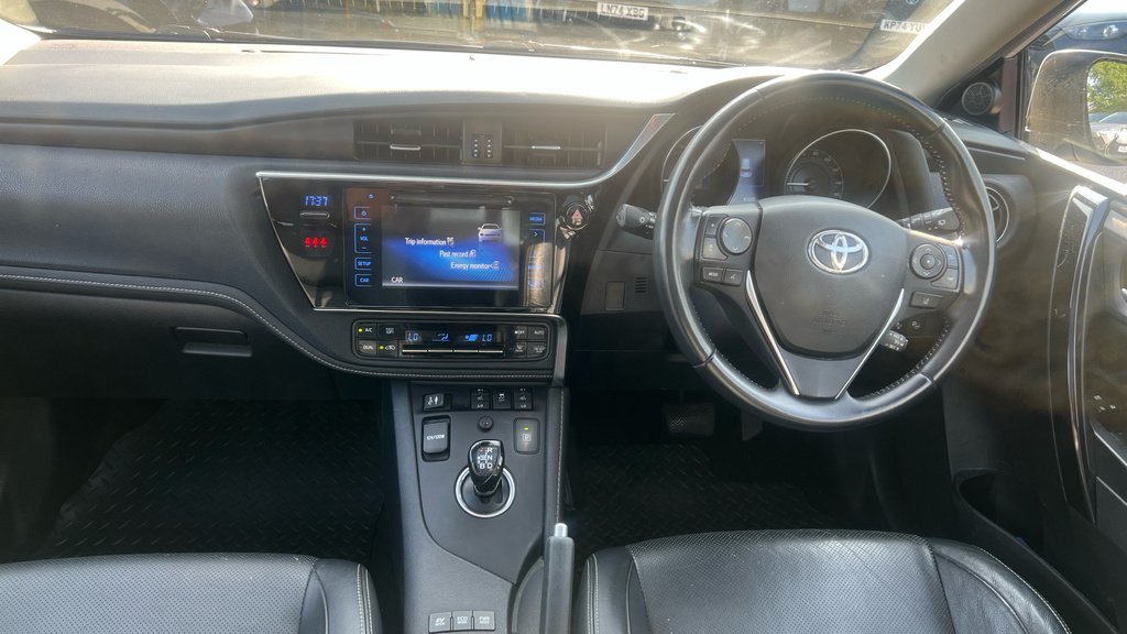 Toyota Auris 1.8 Vvt-h Excel Touring Sports Hybrid C White #6