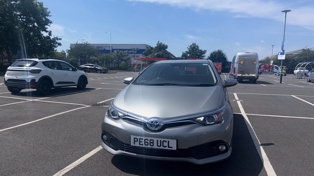Toyota Auris Hatchback #22