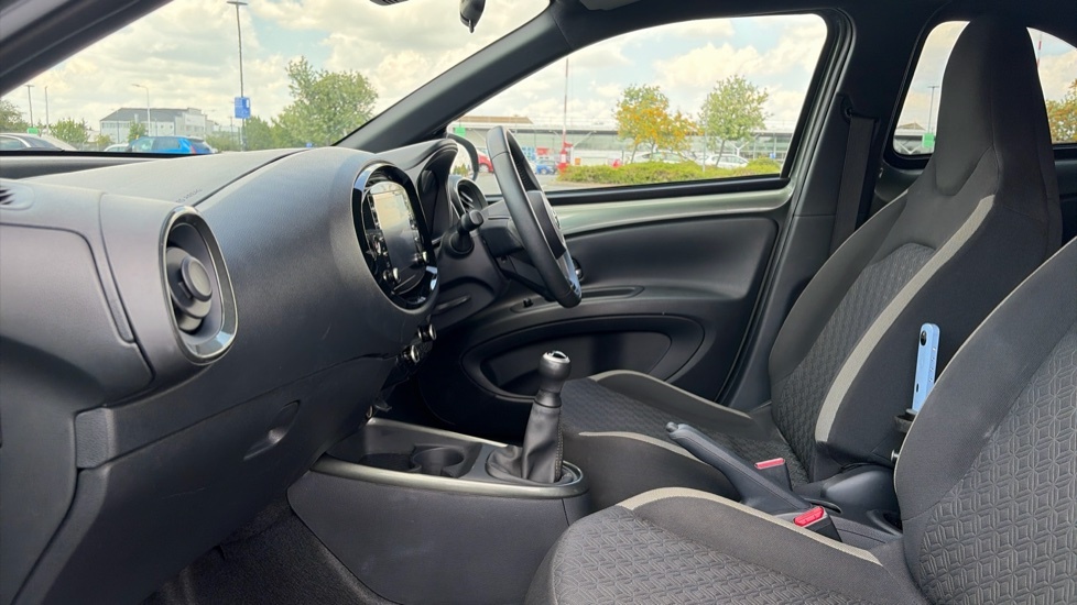 Toyota Aygo X 1.0 Vvt-i Edge Euro 6 Ss Green #5
