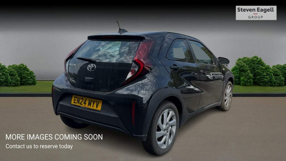 Toyota Aygo X 1.0 Vvt-i Pure Hatchback X-shift Euro 6 Black #4