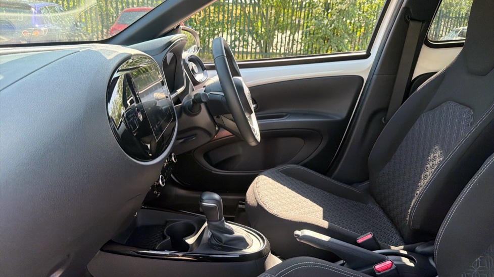 Toyota Aygo X 1.0 Vvt-i Edge X-shift Euro 6 Ss White #5