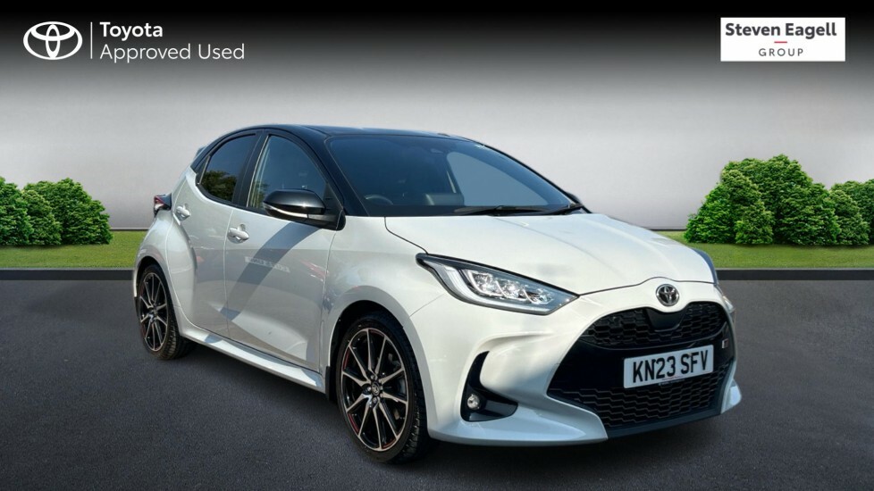 Toyota Yaris 1.5 Vvt-h Gr Sport Hatchback Hybrid E-c Grey