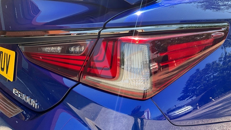 Lexus ES 2.5 300H E-cvt Euro 6 Ss Blue #22