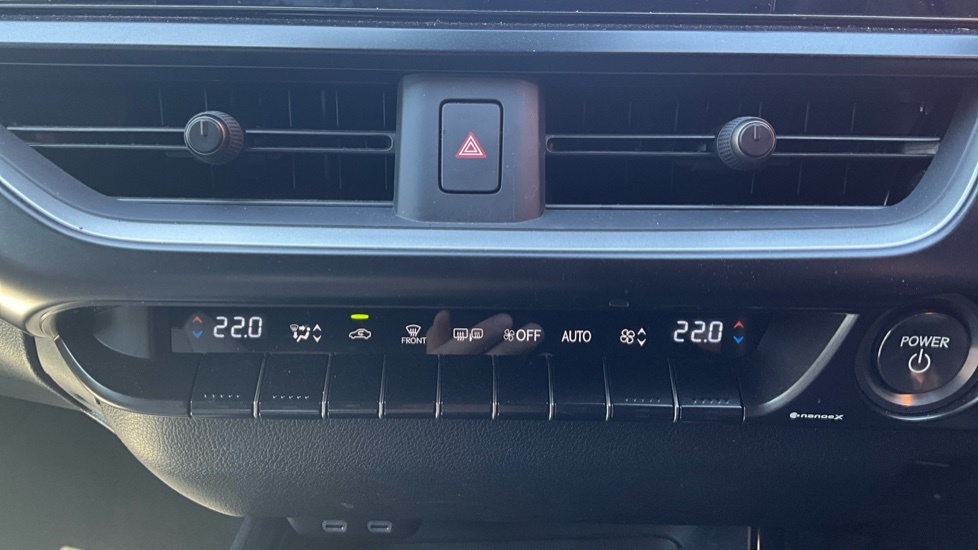 Lexus UX 72.8Kwh Premium Plus Silver #41