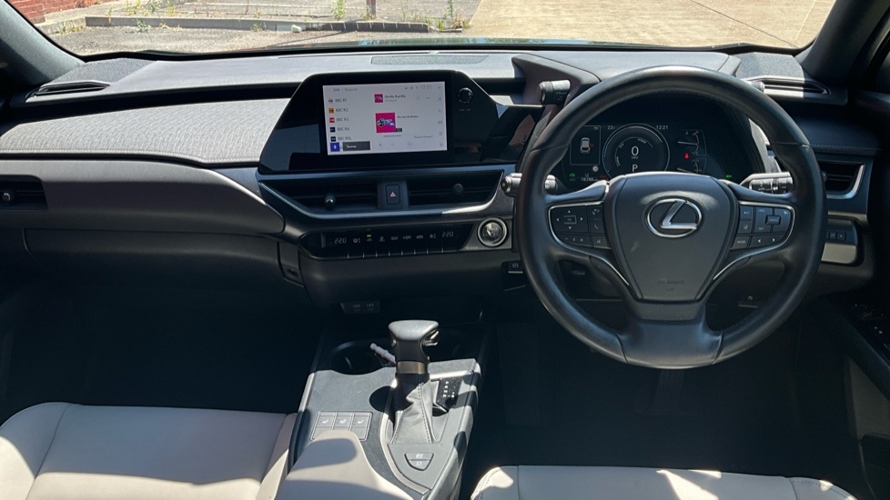 Lexus UX 72.8Kwh Premium Plus Silver #7