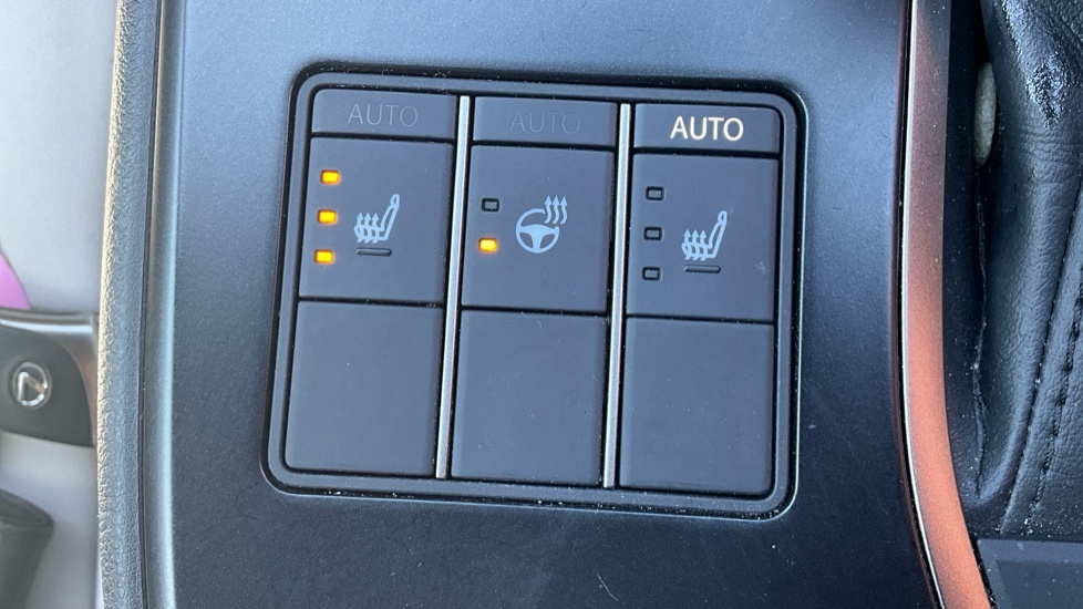 Lexus UX 72.8Kwh Premium Plus Silver #44