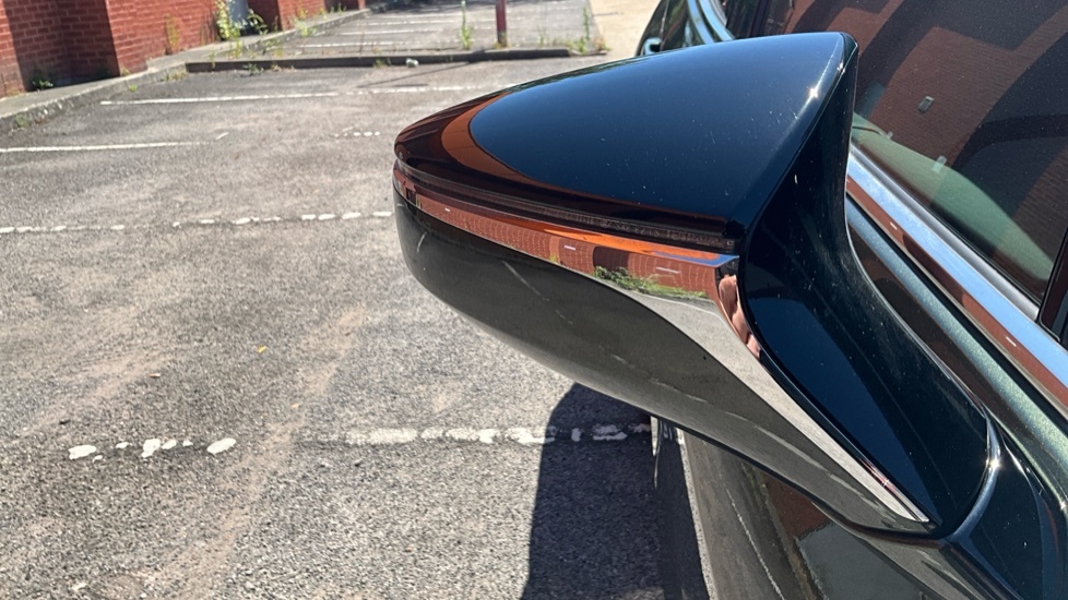 Lexus UX 72.8Kwh Premium Plus Silver #55