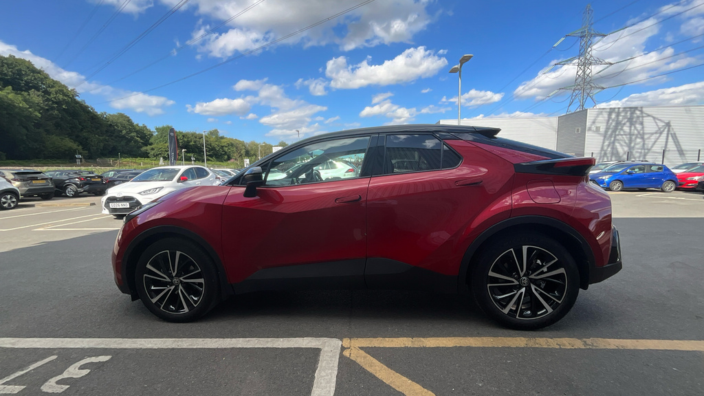 Toyota C-Hr Icon White #24