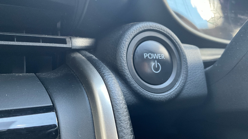 Toyota C-Hr Icon White #16