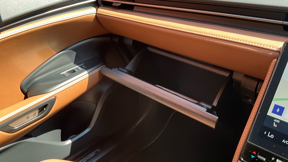 Lexus LBX 1.5 Vvt-ie Premium Yellow #36