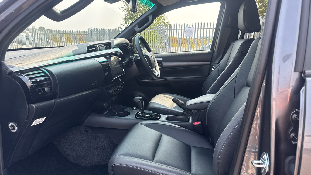 Toyota HILUX 2.8 D-4d-h Invincible X 4Wd Euro 6 Grey #5
