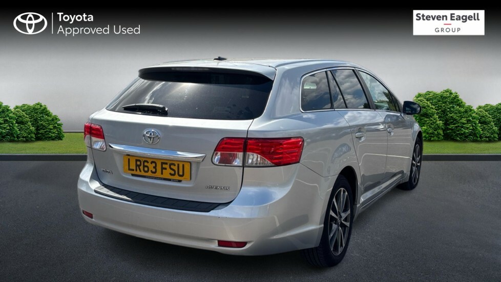 Toyota Avensis 1.8 V-matic Icon Tourer Multidrive S Euro 5 Silver #2