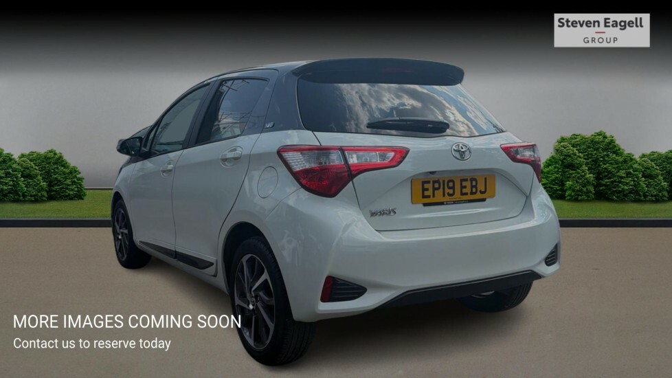 Toyota Yaris 1.5 Vvt-i Y20 Euro 6 White #2